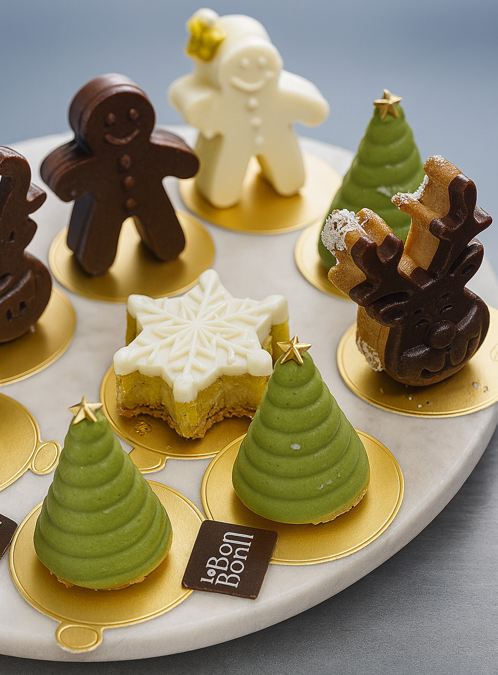 Coffret Magie de Fin d’Année: 7 entremets différentes saveurs